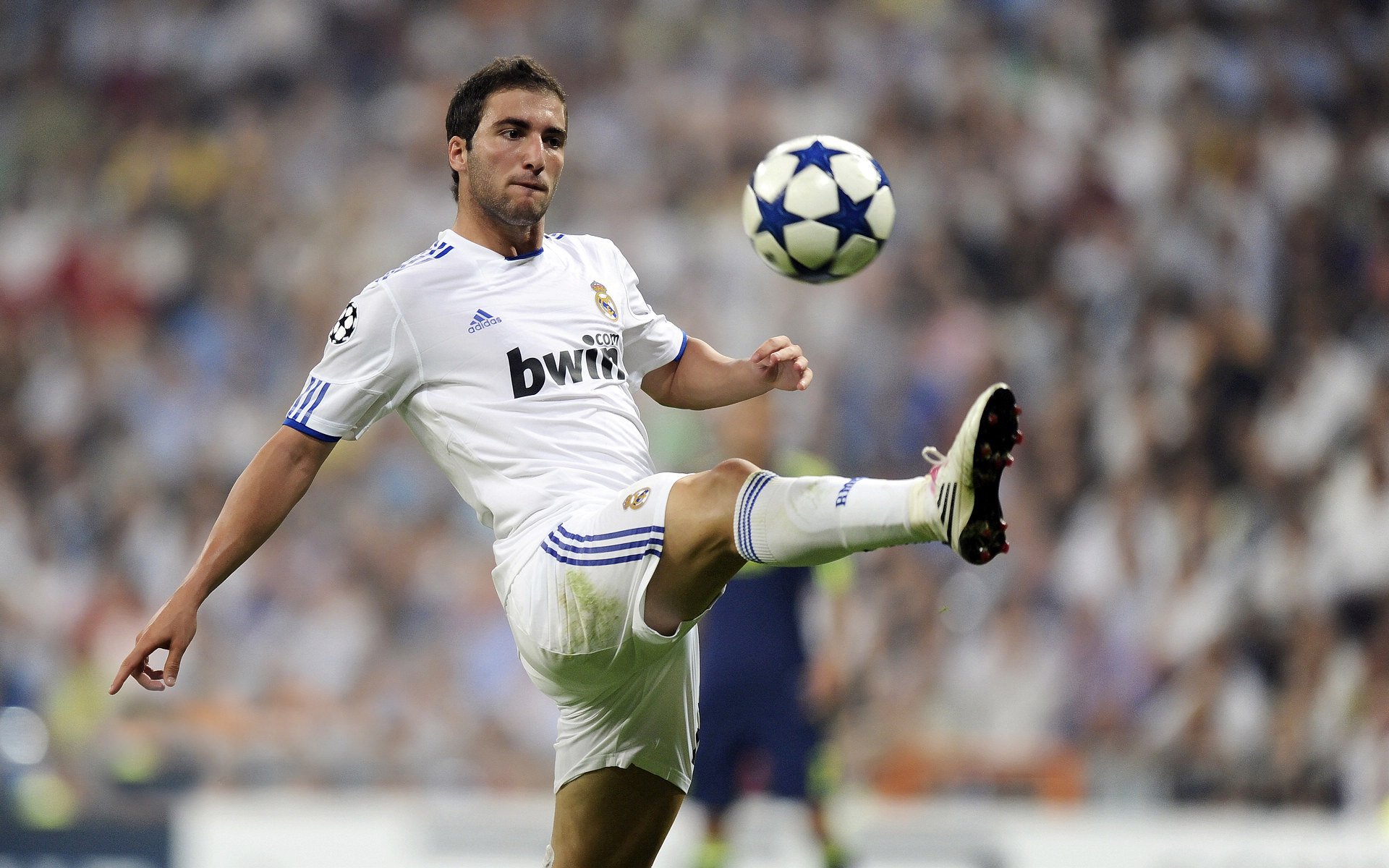 德甲攻防平衡：既是战术也是艺术，德甲进攻型球队